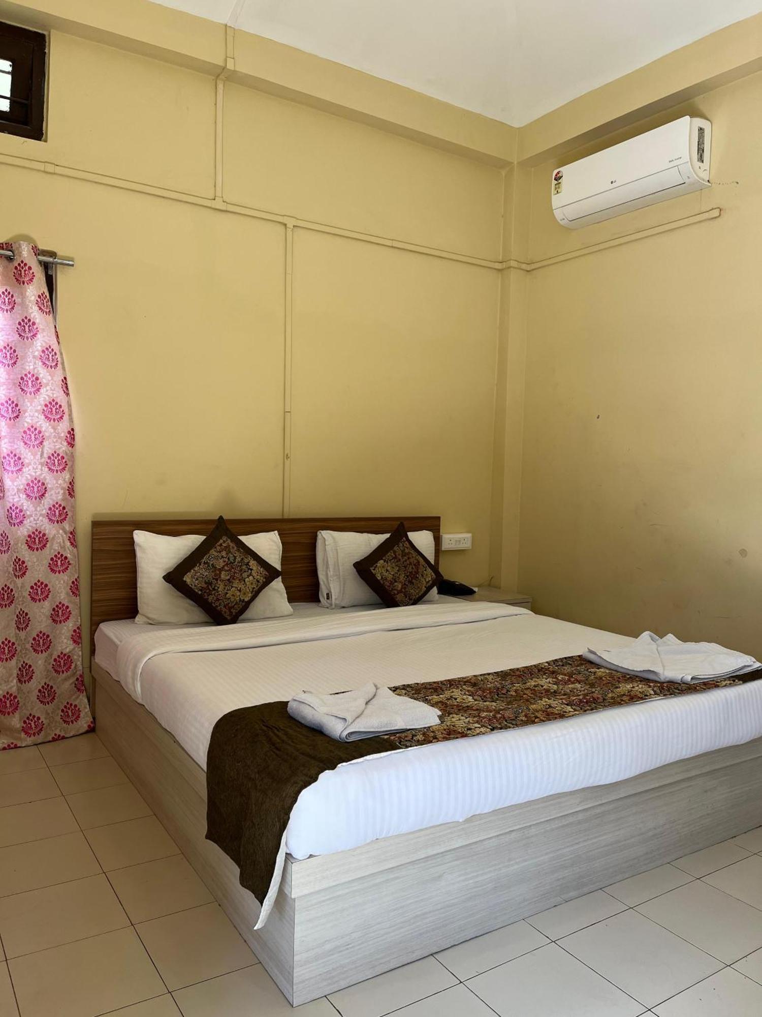 Jironi Resort Tezpur Zewnętrze zdjęcie