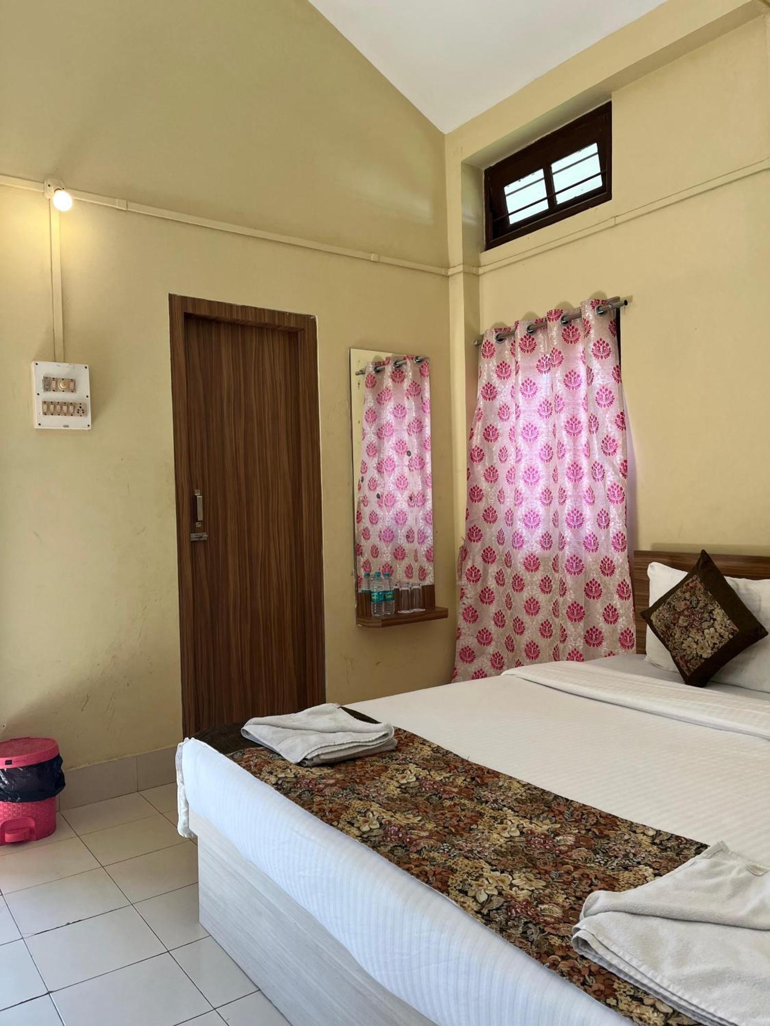 Jironi Resort Tezpur Zewnętrze zdjęcie