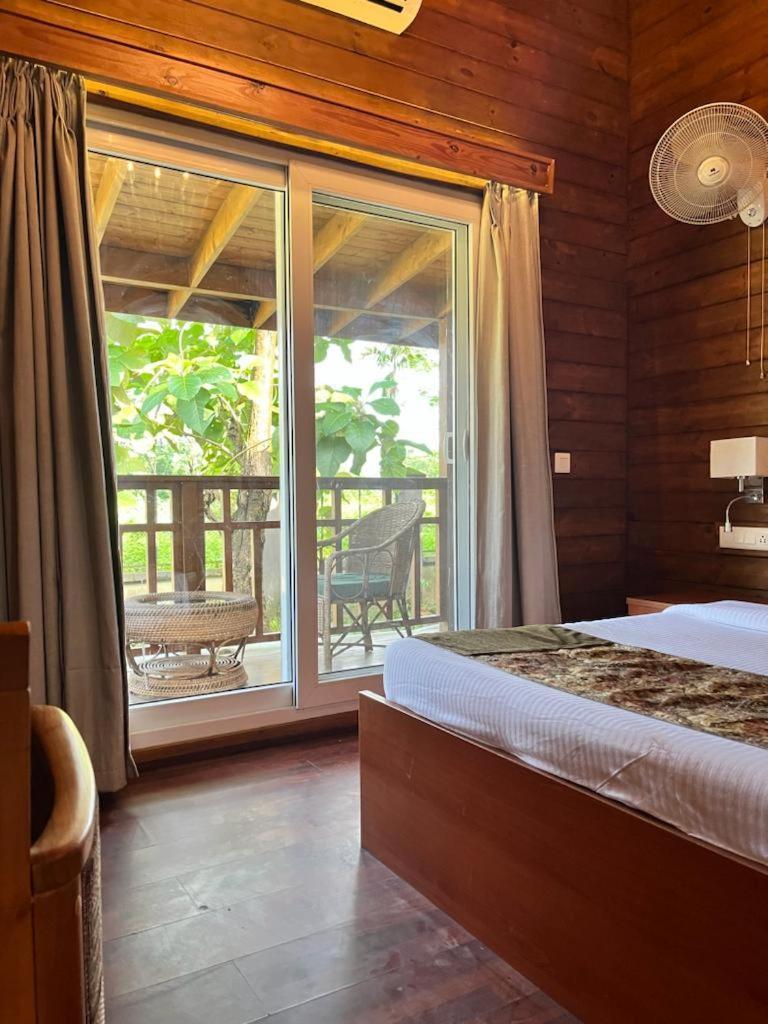 Jironi Resort Tezpur Zewnętrze zdjęcie